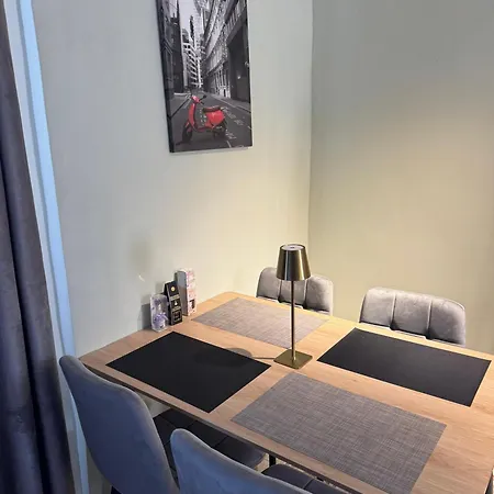 Flat In * Leskovik
