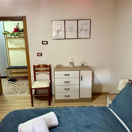 Flat In Apartamento